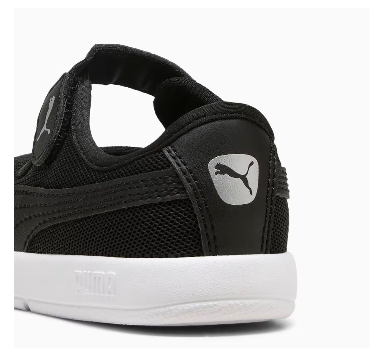PUMA Courtflex v3 Lina v Sneakers Toddlers unisex Trainers