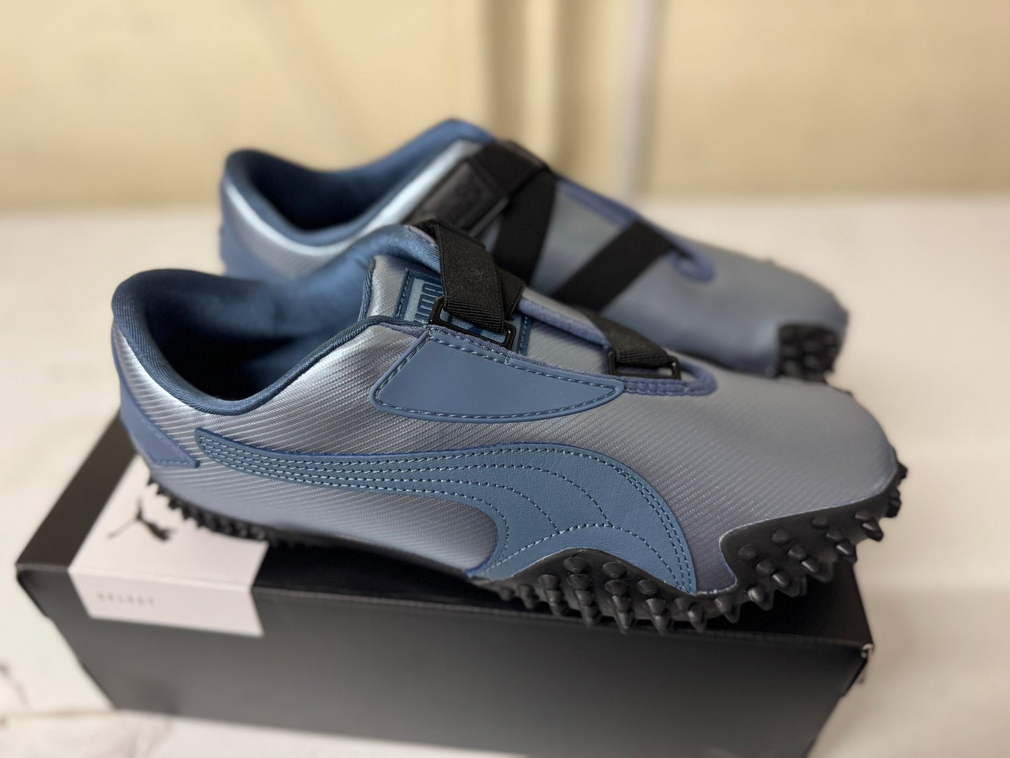 UK 8.5 PUMA Mostro Metallic Sneakers Unisex Trainers