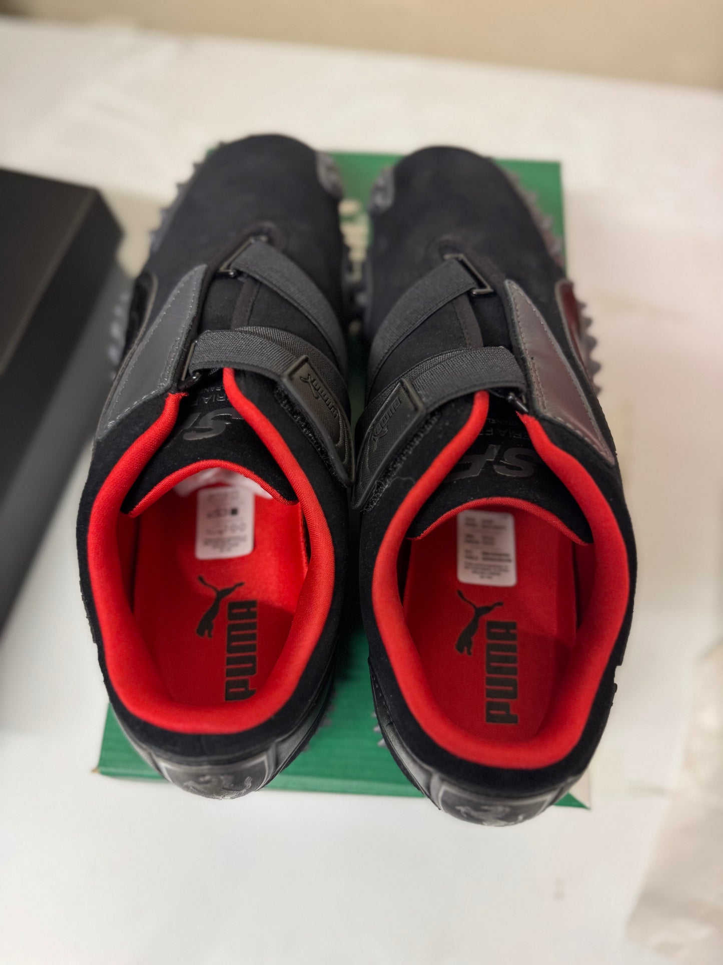 UK 9 PUMA Scuderia Ferrari Mostro Sneakers Unisex